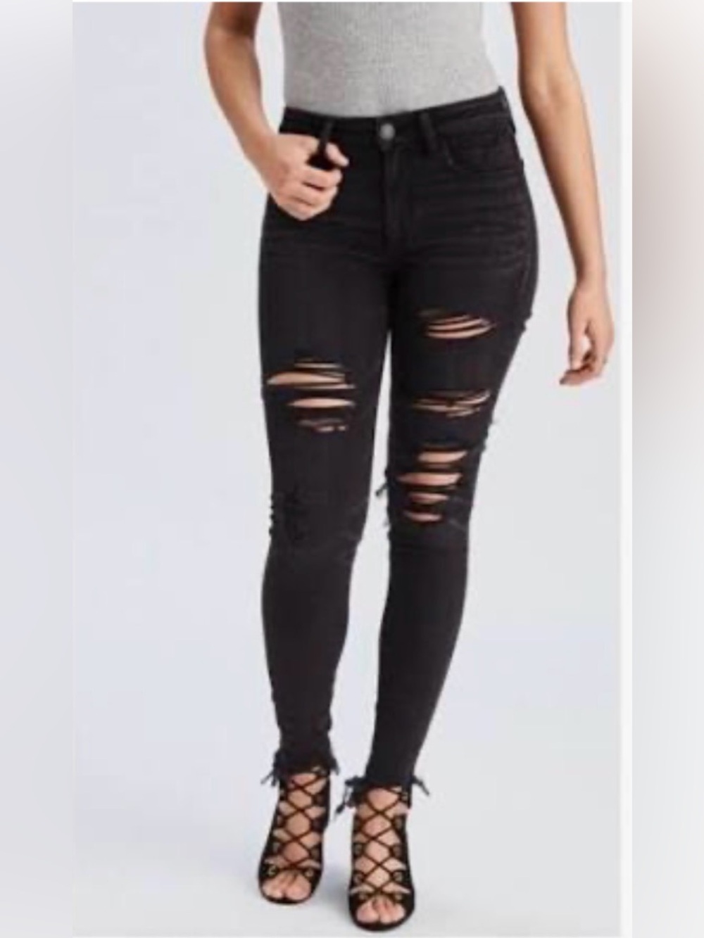 AMERICAN EAGLE High Rise distressed Jeggings size women’s 6